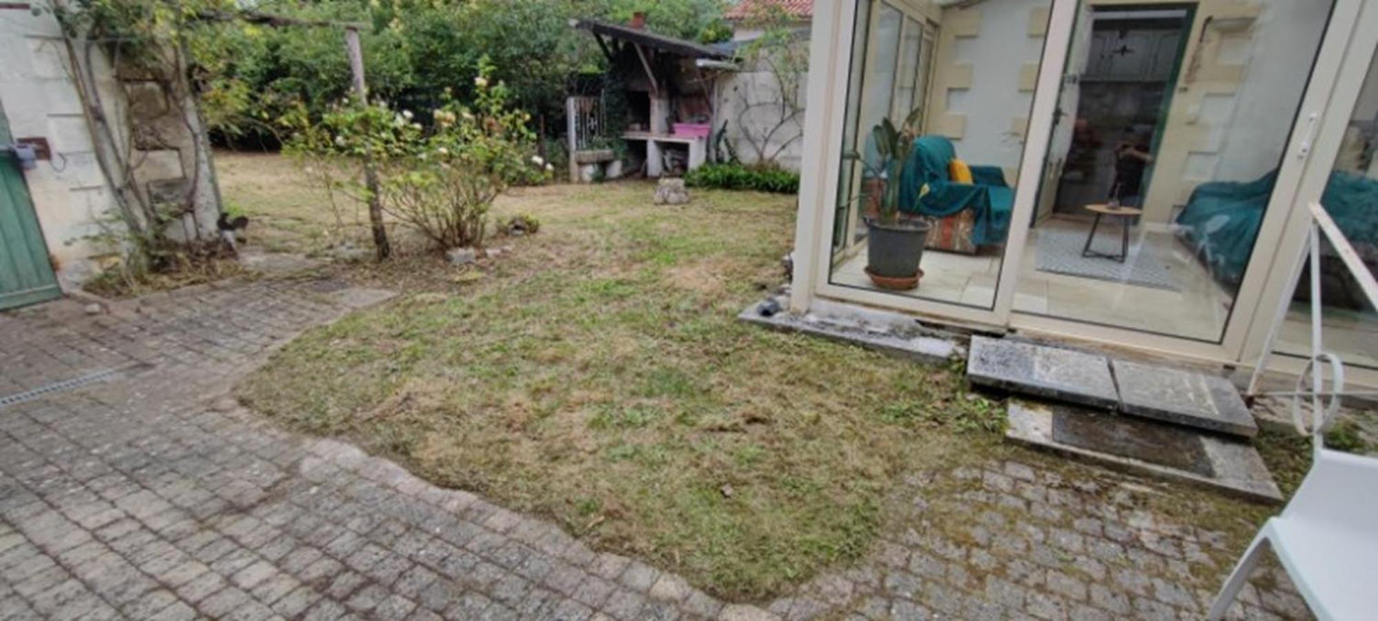 Maison 4 Chambres Avec Jardin Saint-Jean-dʼAngély Extérieur photo