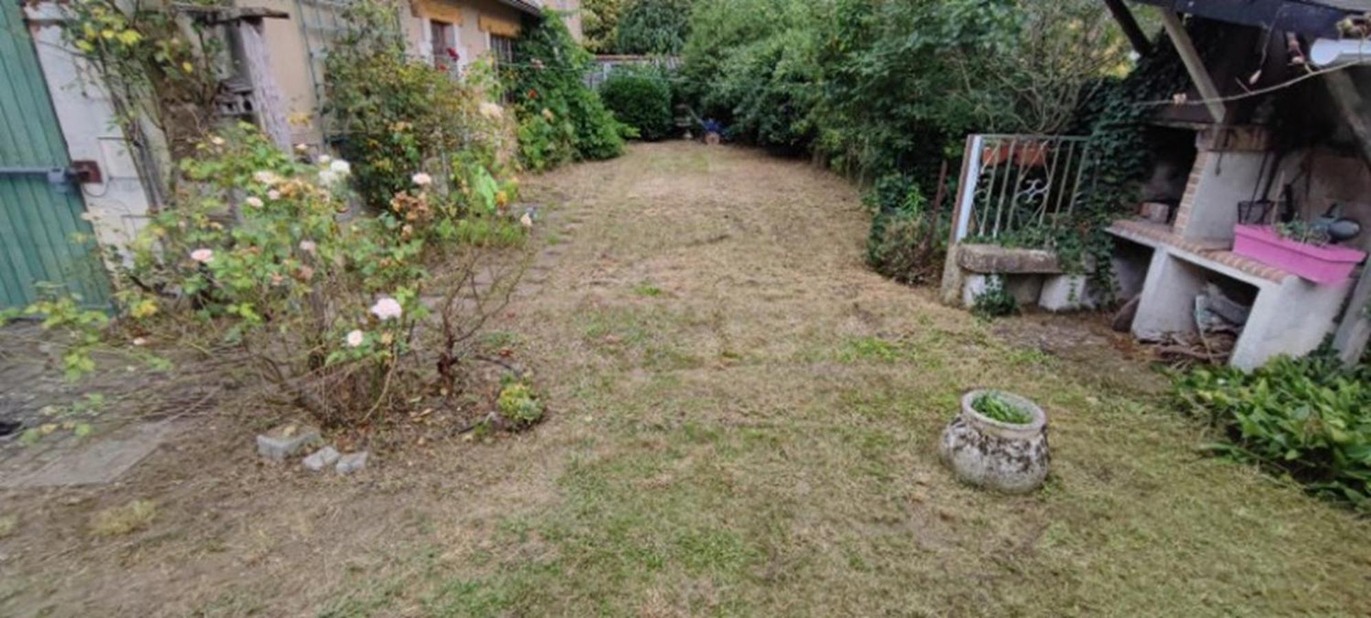 Maison 4 Chambres Avec Jardin Saint-Jean-dʼAngély Extérieur photo